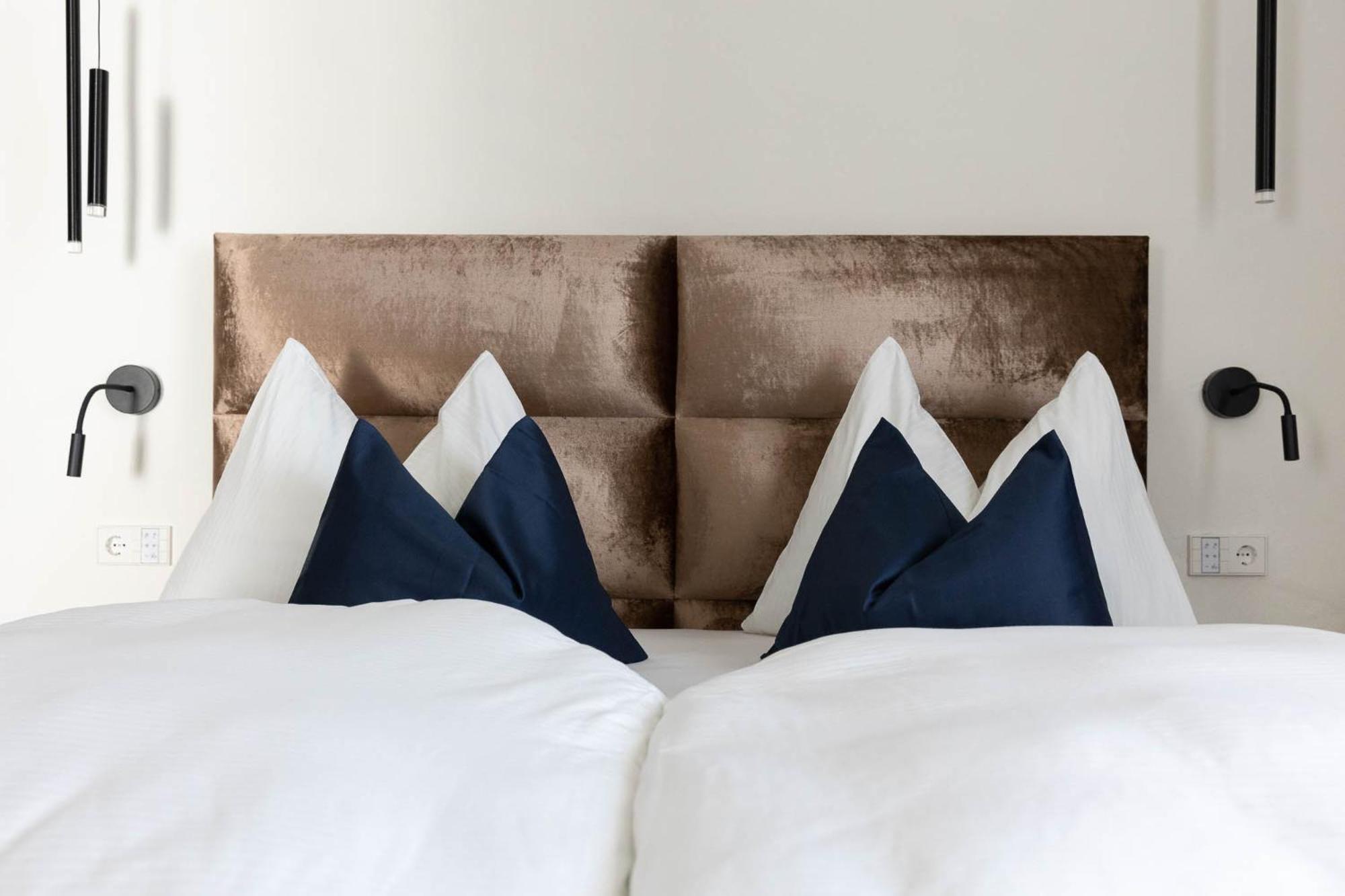 Ansitz Battisti Suites (Adults Only) 卡尔达罗 客房 照片