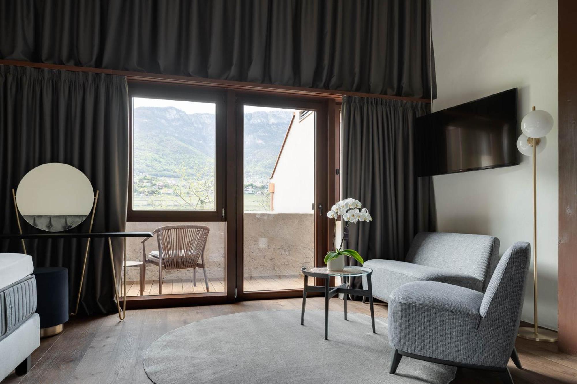 Ansitz Battisti Suites (Adults Only) 卡尔达罗 客房 照片